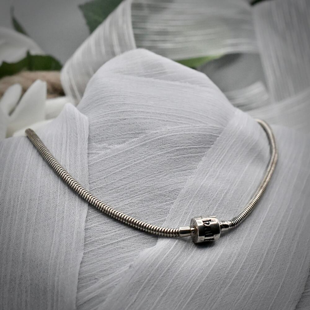 Halia 925 Sterling Silver Snake Chain Charm Starter Diamond Clasp 18" 17.8g - Picture 2 of 6